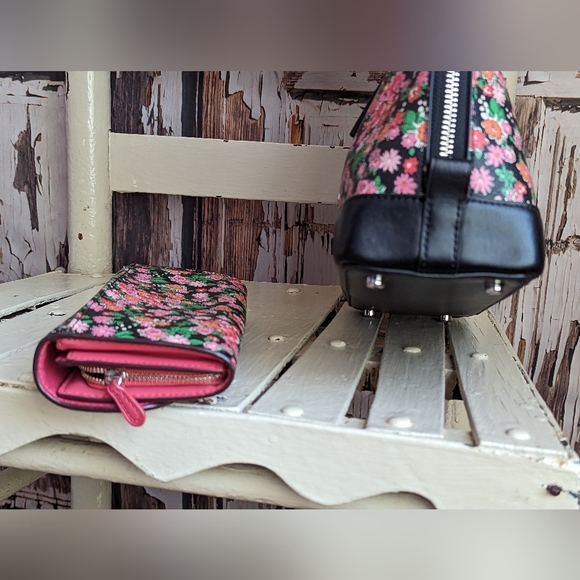 Coach Sierra handbag New and wallet set. - Picture 7 of 16